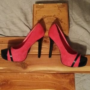 Pink and Black platform Pumps size 8